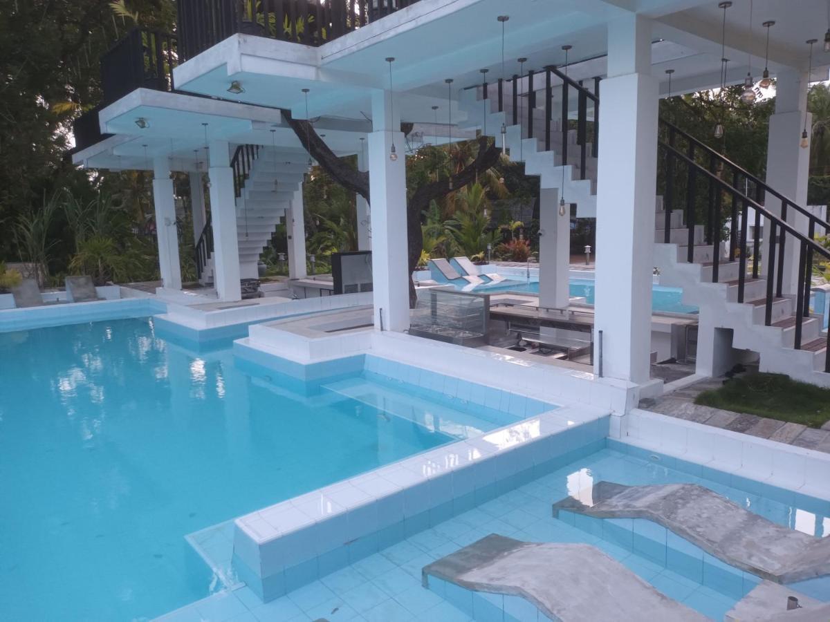 Lucky Beach Resort Trincomalee Bagian luar foto